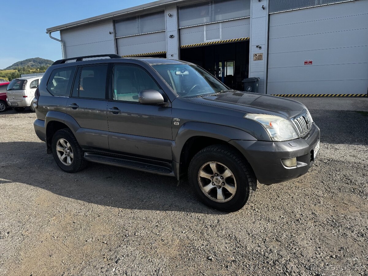 Toyota Land Cruiser 120 